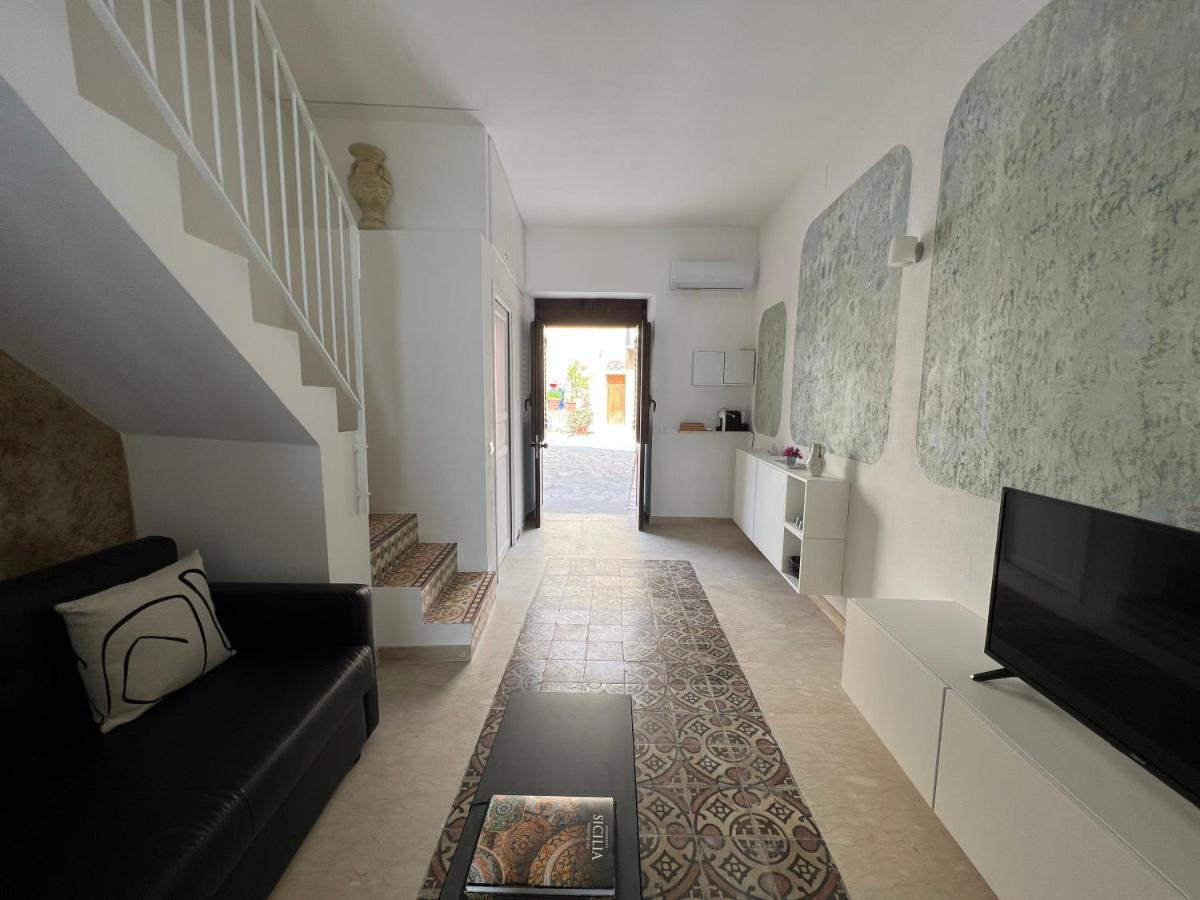 Ferienwohnung Castello A Mare Castellammare del Golfo Exterior foto